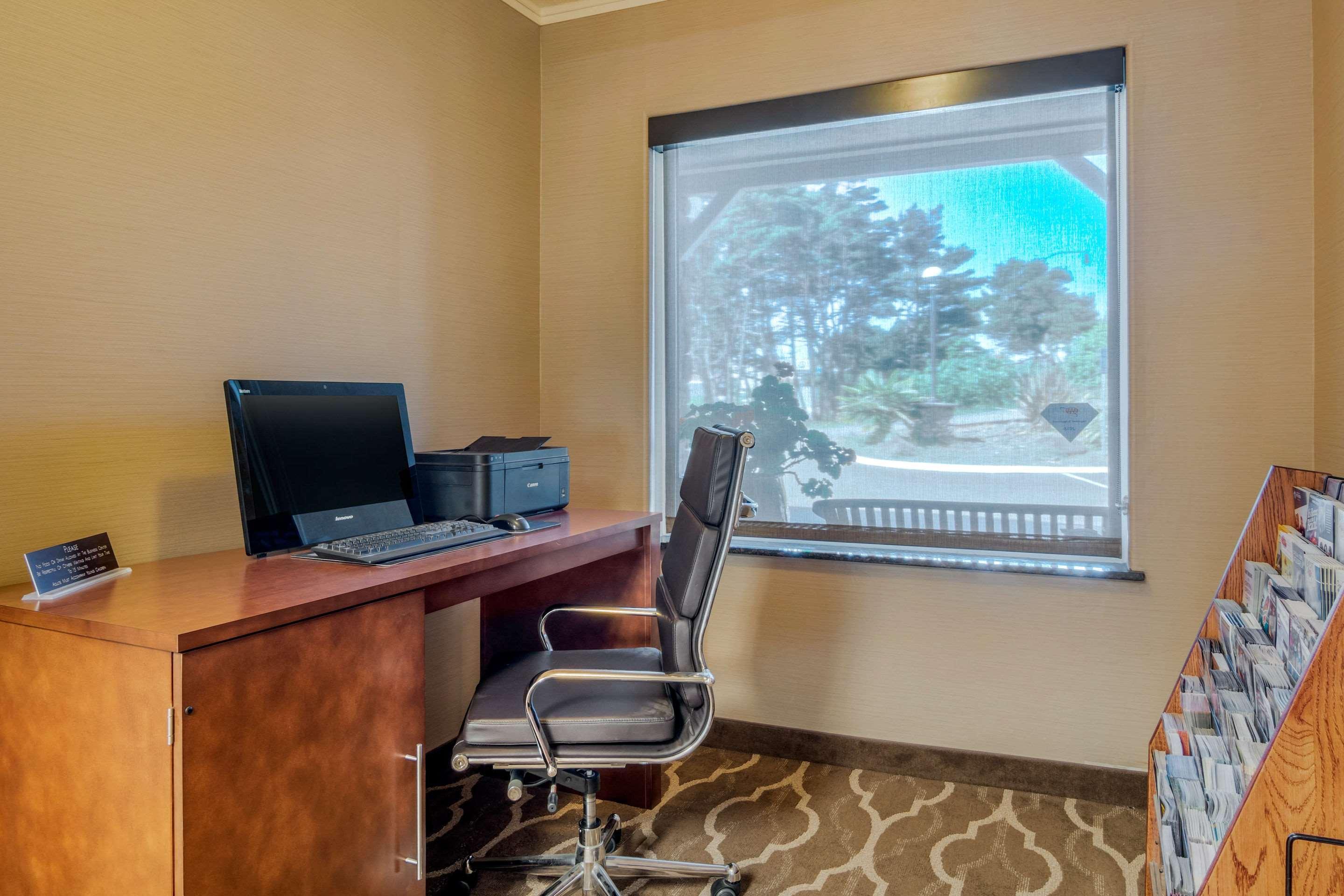Comfort Inn & Suites Lincoln City Esterno foto